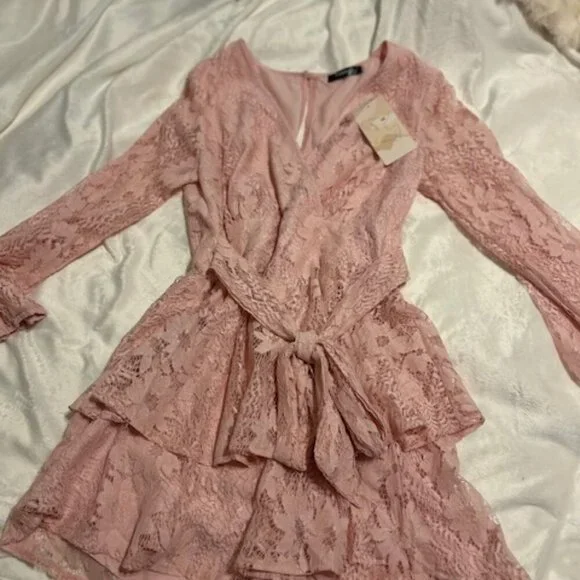 NWT Women's Pink Lace Romper SZ SM - Picture 5 of 5